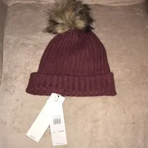 Calvin Klein terra beanie hat with faux fur Pom New Calvin Klein Women main image 3